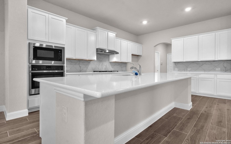 213 Fillmore Falls, Cibolo, TX 78108, 4 Habitaciones Habitaciones , ,3 BañosBaños,Residential,En Venta,213 Fillmore Falls,0,1791243