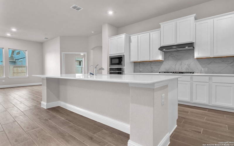 213 Fillmore Falls, Cibolo, TX 78108, 4 Habitaciones Habitaciones , ,3 BañosBaños,Residential,En Venta,213 Fillmore Falls,0,1791243