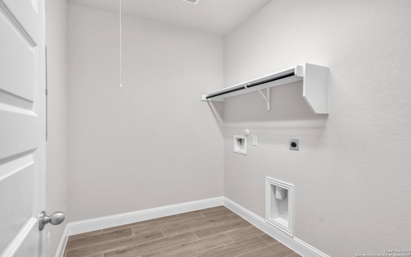 213 Fillmore Falls, Cibolo, TX 78108, 4 Habitaciones Habitaciones , ,3 BañosBaños,Residential,En Venta,213 Fillmore Falls,0,1791243