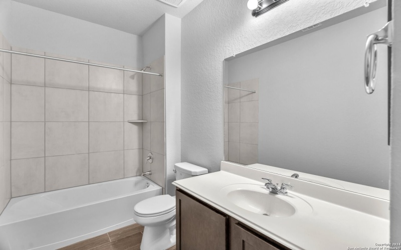 213 Fillmore Falls, Cibolo, TX 78108, 4 Habitaciones Habitaciones , ,3 BañosBaños,Residential,En Venta,213 Fillmore Falls,0,1791243