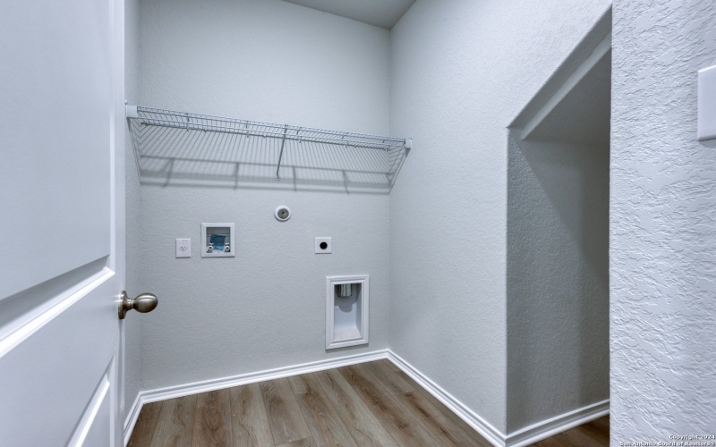 101 Beveridge, Seguin, TX 78155, 3 Bedrooms Bedrooms, ,2 BathroomsBathrooms,Residential,For Sale,101 Beveridge,0,1797661