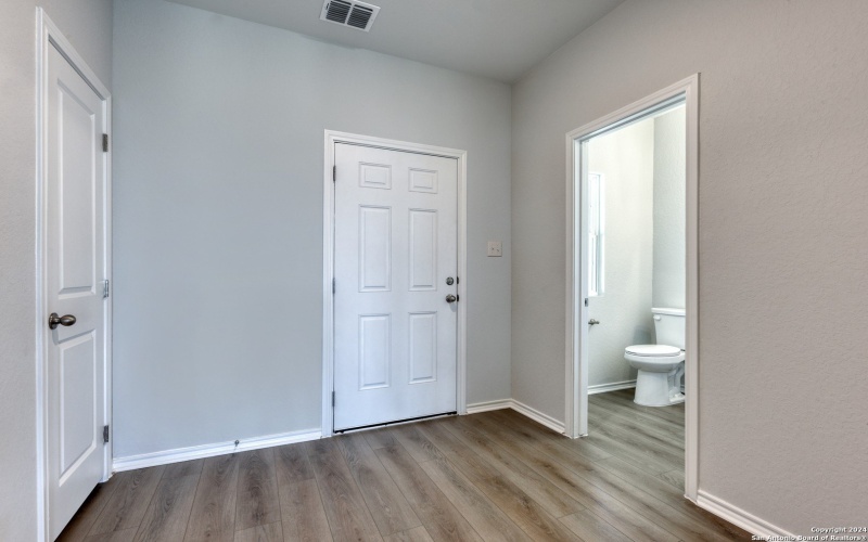 101 Beveridge, Seguin, TX 78155, 3 Bedrooms Bedrooms, ,2 BathroomsBathrooms,Residential,For Sale,101 Beveridge,0,1797661