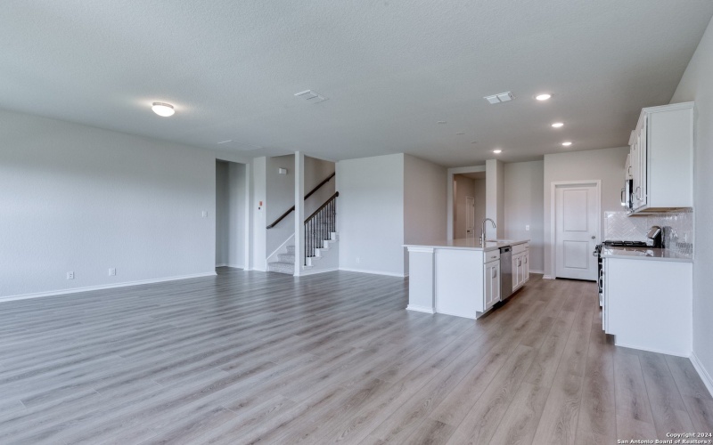 101 Beveridge, Seguin, TX 78155, 3 Bedrooms Bedrooms, ,2 BathroomsBathrooms,Residential,For Sale,101 Beveridge,0,1797661