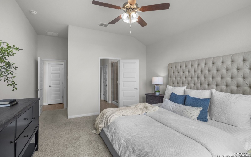 2039 Newforest Peak, New Braunfels, TX 78130, 3 Habitaciones Habitaciones , ,2 BañosBaños,Residential,En Venta,2039 Newforest Peak,0,1801652