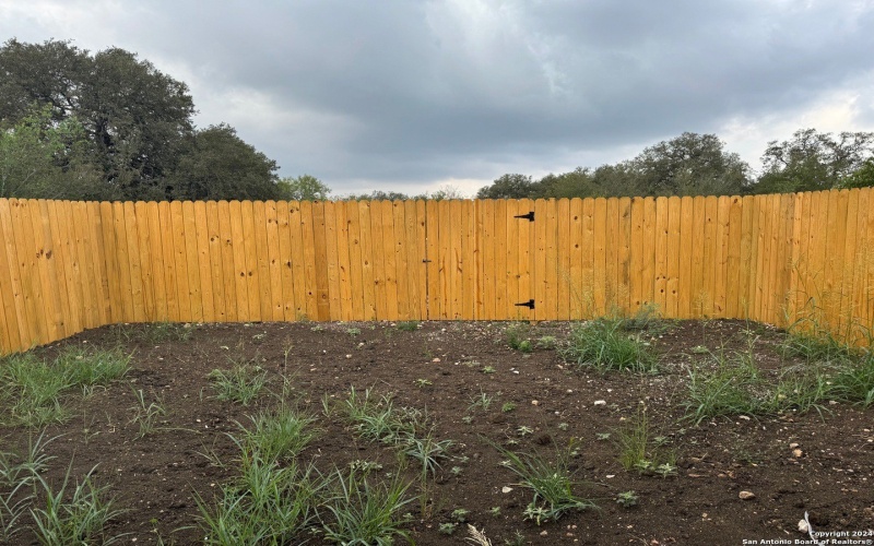 1006 County Road 4516, San Antonio, TX 78009, ,Residential Multi Family,En Venta,1006 County Road 4516,0,1822156