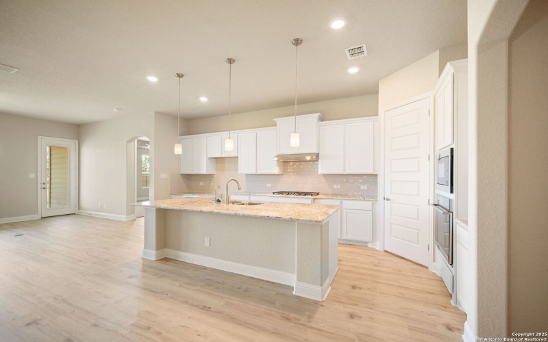 9306 Chilmark Path, San Antonio, TX 78263, 5 Habitaciones Habitaciones , ,3 BañosBaños,Residential,En Venta,9306 Chilmark Path,0,1822744