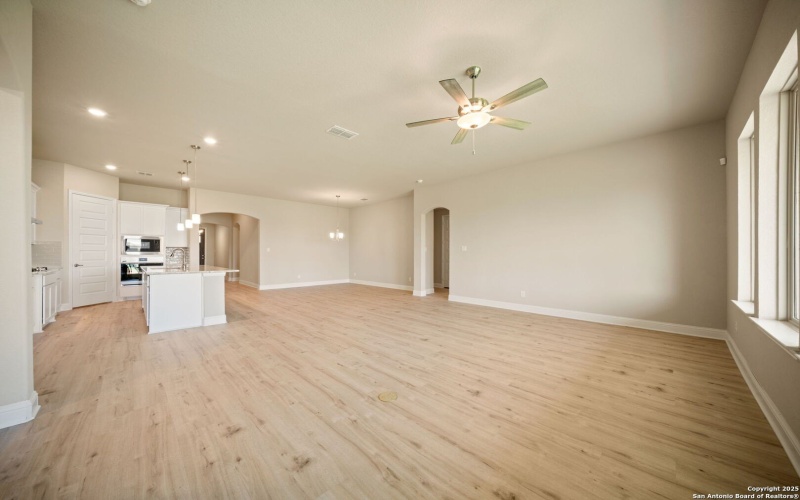 9306 Chilmark Path, San Antonio, TX 78263, 5 Habitaciones Habitaciones , ,3 BañosBaños,Residential,En Venta,9306 Chilmark Path,0,1822744