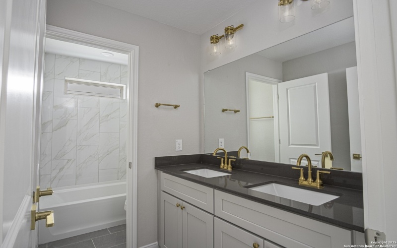 9015 SUMMERWOOD BEND, San Antonio, TX 78254, 4 Bedrooms Bedrooms, ,2 BathroomsBathrooms,Residential,For Sale,9015 SUMMERWOOD BEND,0,1830673