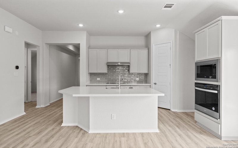 283 W Ainslie Street, Castroville, TX 78009, 4 Bedrooms Bedrooms, ,3 BathroomsBathrooms,Residential,For Sale,283 W Ainslie Street,0,1832693