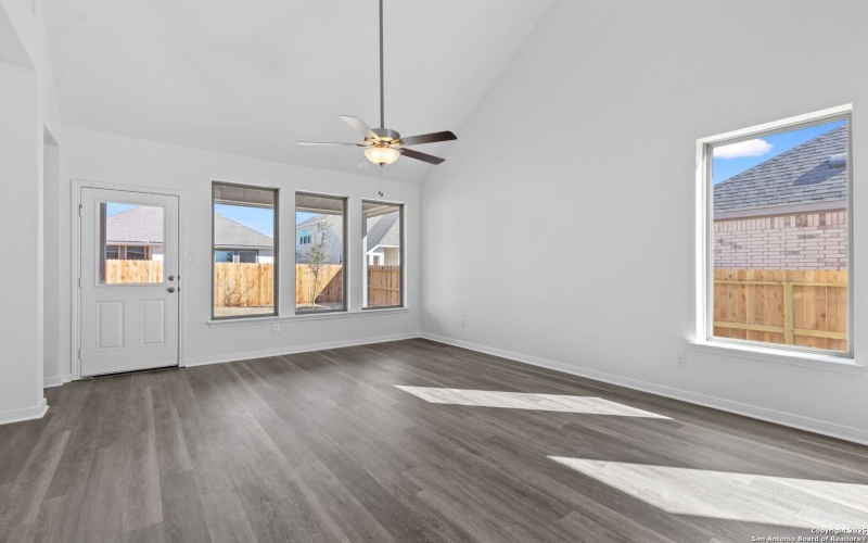 128 Heidi Hill, Castroville, TX 78009, 4 Habitaciones Habitaciones , ,3 BañosBaños,Residential,En Venta,128 Heidi Hill,0,1832696