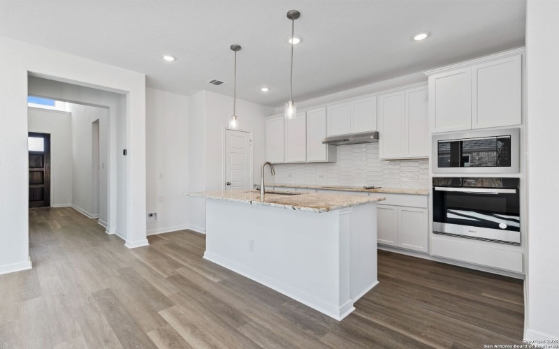 128 Heidi Hill, Castroville, TX 78009, 4 Habitaciones Habitaciones , ,3 BañosBaños,Residential,En Venta,128 Heidi Hill,0,1832696