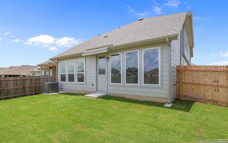 10048 Hombourg Road, Schertz, TX 78154, 4 Habitaciones Habitaciones , ,3 BañosBaños,Residential,En Venta,10048 Hombourg Road,0,1853488