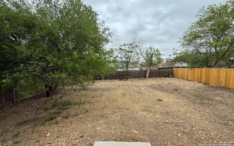 2111 Hicks Ave, San Antonio, TX 78210, 3 Habitaciones Habitaciones , ,2 BañosBaños,Residential,En Venta,2111 Hicks Ave,0,1853666