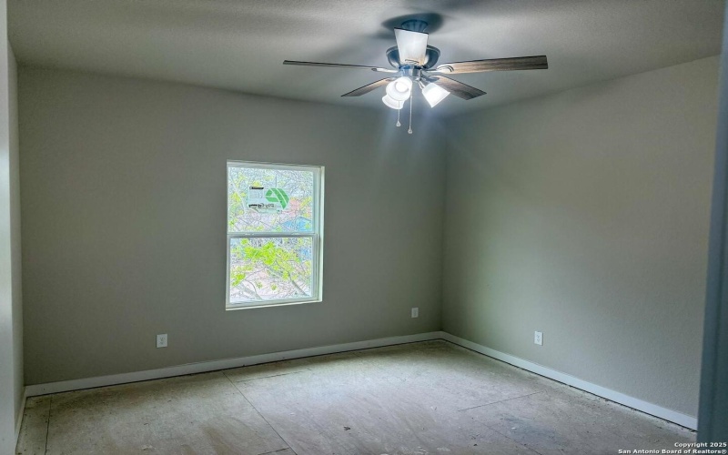 2111 Hicks Ave, San Antonio, TX 78210, 3 Habitaciones Habitaciones , ,2 BañosBaños,Residential,En Venta,2111 Hicks Ave,0,1853666