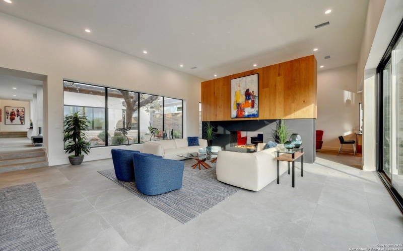 24619 Cliff Line, San Antonio, TX 78257, 6 Bedrooms Bedrooms, ,7 BathroomsBathrooms,Residential,For Sale,24619 Cliff Line,0,1853786