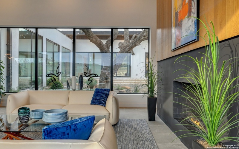 24619 Cliff Line, San Antonio, TX 78257, 6 Bedrooms Bedrooms, ,7 BathroomsBathrooms,Residential,For Sale,24619 Cliff Line,0,1853786