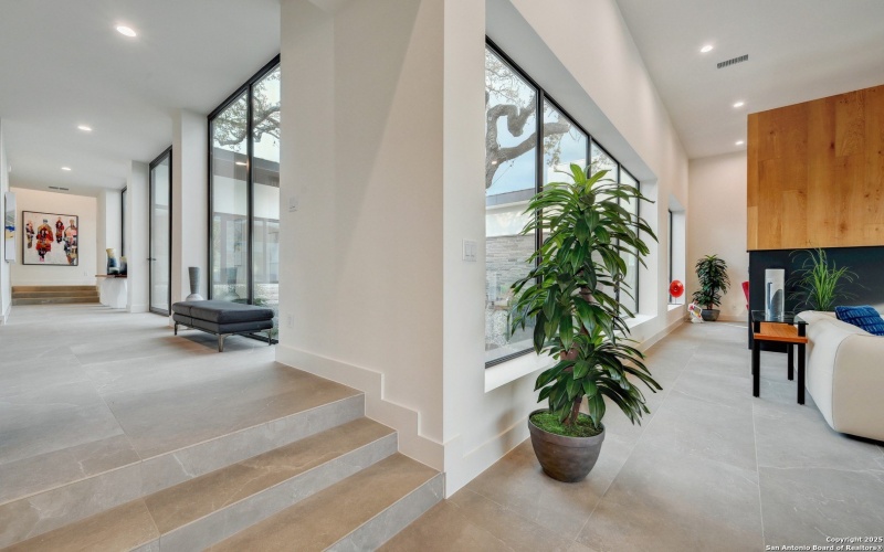 24619 Cliff Line, San Antonio, TX 78257, 6 Bedrooms Bedrooms, ,7 BathroomsBathrooms,Residential,For Sale,24619 Cliff Line,0,1853786