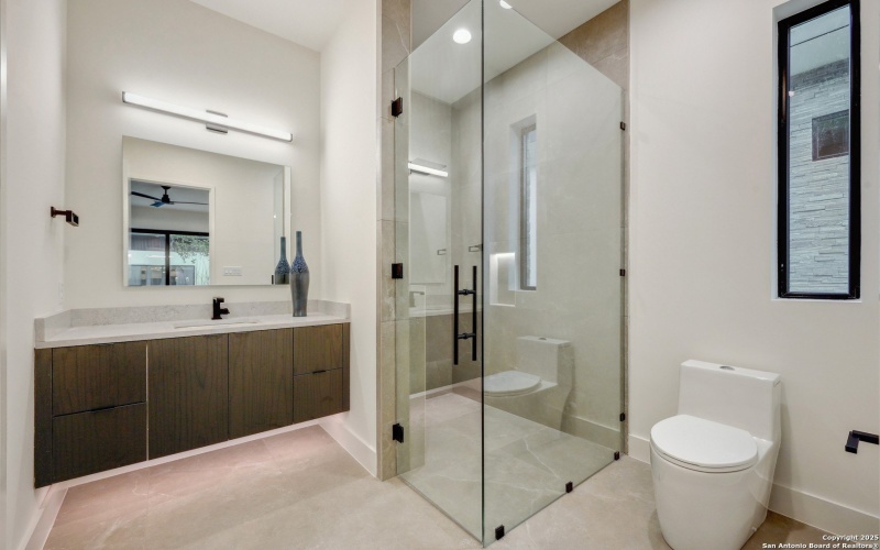 24619 Cliff Line, San Antonio, TX 78257, 6 Bedrooms Bedrooms, ,7 BathroomsBathrooms,Residential,For Sale,24619 Cliff Line,0,1853786