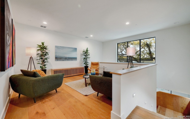 24619 Cliff Line, San Antonio, TX 78257, 6 Bedrooms Bedrooms, ,7 BathroomsBathrooms,Residential,For Sale,24619 Cliff Line,0,1853786