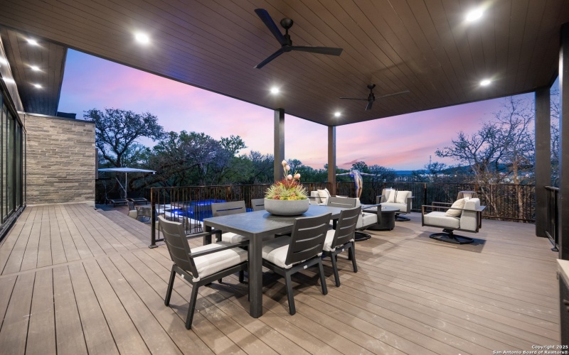 24619 Cliff Line, San Antonio, TX 78257, 6 Bedrooms Bedrooms, ,7 BathroomsBathrooms,Residential,For Sale,24619 Cliff Line,0,1853786