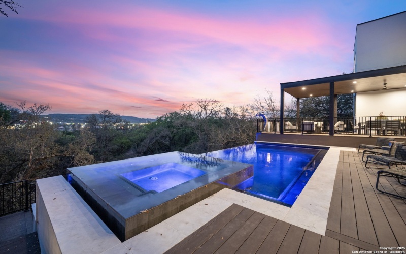 24619 Cliff Line, San Antonio, TX 78257, 6 Bedrooms Bedrooms, ,7 BathroomsBathrooms,Residential,For Sale,24619 Cliff Line,0,1853786