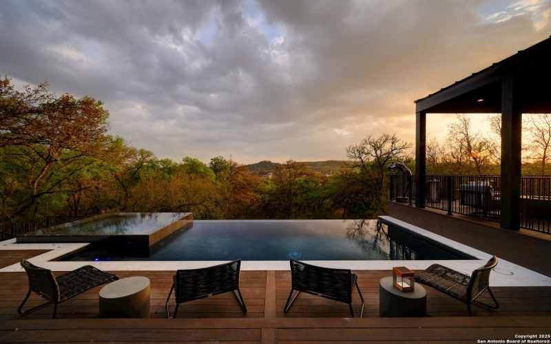 24619 Cliff Line, San Antonio, TX 78257, 6 Bedrooms Bedrooms, ,7 BathroomsBathrooms,Residential,For Sale,24619 Cliff Line,0,1853786