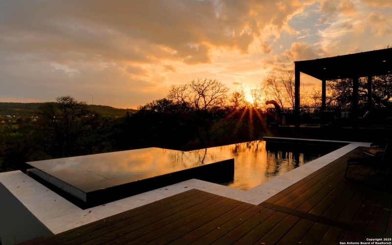24619 Cliff Line, San Antonio, TX 78257, 6 Bedrooms Bedrooms, ,7 BathroomsBathrooms,Residential,For Sale,24619 Cliff Line,0,1853786