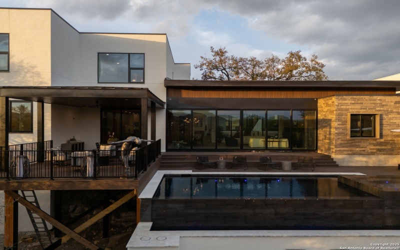 24619 Cliff Line, San Antonio, TX 78257, 6 Bedrooms Bedrooms, ,7 BathroomsBathrooms,Residential,For Sale,24619 Cliff Line,0,1853786