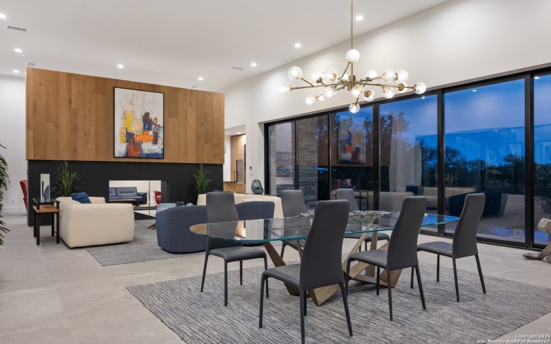 24619 Cliff Line, San Antonio, TX 78257, 6 Bedrooms Bedrooms, ,7 BathroomsBathrooms,Residential,For Sale,24619 Cliff Line,0,1853786