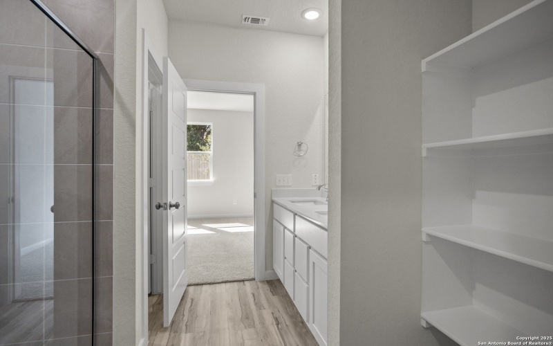 9006 WILDWOOD PASS, San Antonio, TX 78254, 4 Habitaciones Habitaciones , ,2 BañosBaños,Residential,En Venta,9006 WILDWOOD PASS,0,1857476