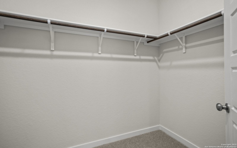 9006 WILDWOOD PASS, San Antonio, TX 78254, 4 Habitaciones Habitaciones , ,2 BañosBaños,Residential,En Venta,9006 WILDWOOD PASS,0,1857476