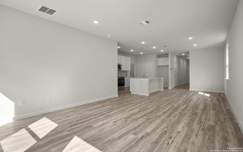 9006 WILDWOOD PASS, San Antonio, TX 78254, 4 Habitaciones Habitaciones , ,2 BañosBaños,Residential,En Venta,9006 WILDWOOD PASS,0,1857476