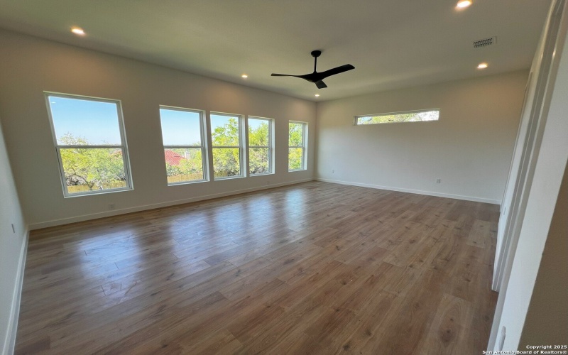 707 Lone Circle, San Antonio, TX 78260, 4 Bedrooms Bedrooms, ,5 BathroomsBathrooms,Residential,For Sale,707 Lone Circle,0,1857963