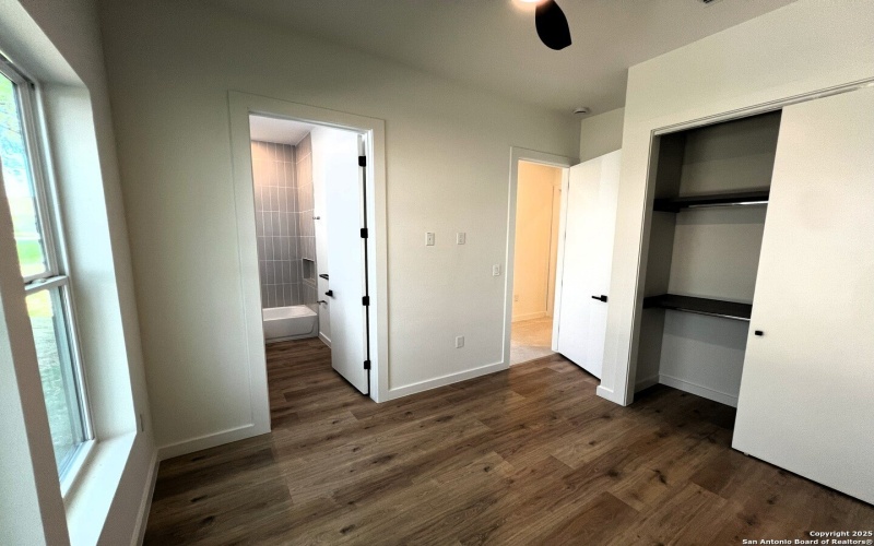 707 Lone Circle, San Antonio, TX 78260, 4 Bedrooms Bedrooms, ,5 BathroomsBathrooms,Residential,For Sale,707 Lone Circle,0,1857963