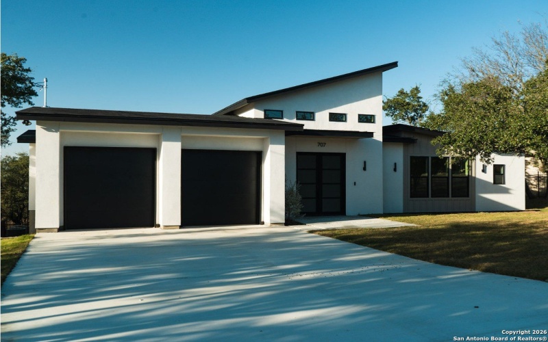 707 Lone Circle, San Antonio, TX 78260, 4 Bedrooms Bedrooms, ,5 BathroomsBathrooms,Residential,For Sale,707 Lone Circle,0,1857963