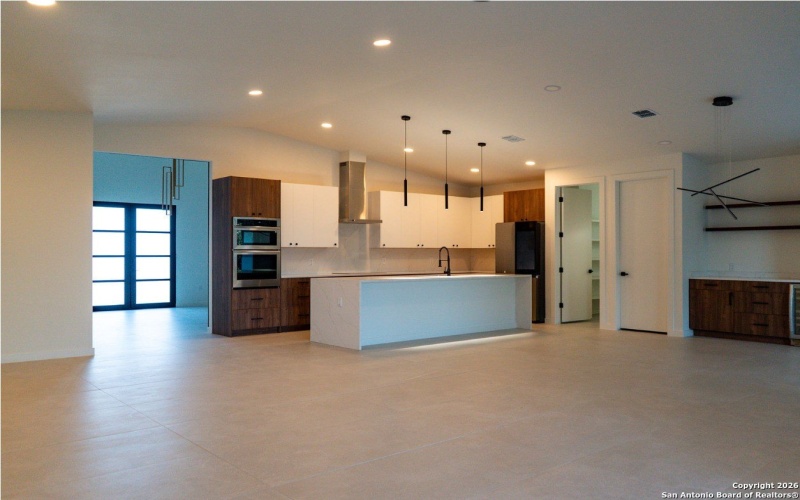 707 Lone Circle, San Antonio, TX 78260, 4 Bedrooms Bedrooms, ,5 BathroomsBathrooms,Residential,For Sale,707 Lone Circle,0,1857963