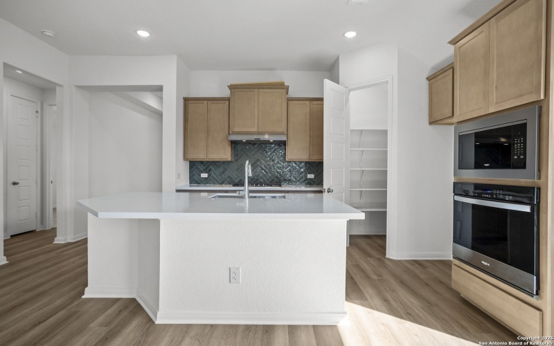 1851 Bighorn Trail, New Braunfels, TX 78132, 3 Habitaciones Habitaciones , ,3 BañosBaños,Residential,En Venta,1851 Bighorn Trail,0,1859321