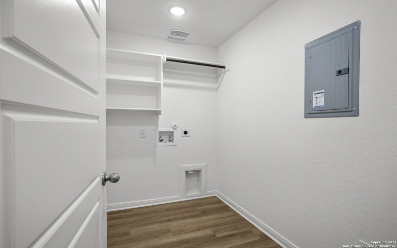 1851 Bighorn Trail, New Braunfels, TX 78132, 3 Habitaciones Habitaciones , ,3 BañosBaños,Residential,En Venta,1851 Bighorn Trail,0,1859321