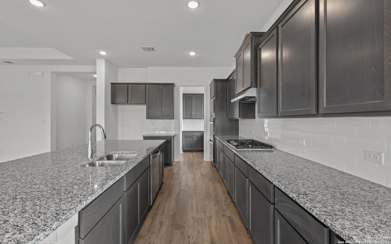 2839 Reeves Ln, Schertz, TX 78108, 4 Bedrooms Bedrooms, ,3 BathroomsBathrooms,Residential,For Sale,2839 Reeves Ln,0,1859326