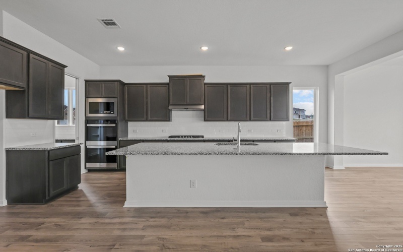 2839 Reeves Ln, Schertz, TX 78108, 4 Bedrooms Bedrooms, ,3 BathroomsBathrooms,Residential,For Sale,2839 Reeves Ln,0,1859326