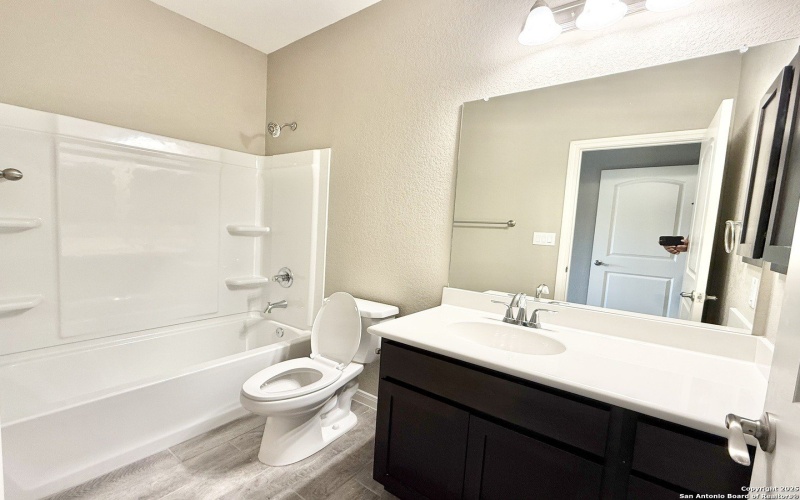 200 Valley Forge, Pleasanton, TX 78064, 4 Bedrooms Bedrooms, ,3 BathroomsBathrooms,Residential,For Sale,200 Valley Forge,0,1859702