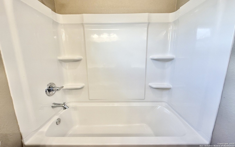 200 Valley Forge, Pleasanton, TX 78064, 4 Bedrooms Bedrooms, ,3 BathroomsBathrooms,Residential,For Sale,200 Valley Forge,0,1859702