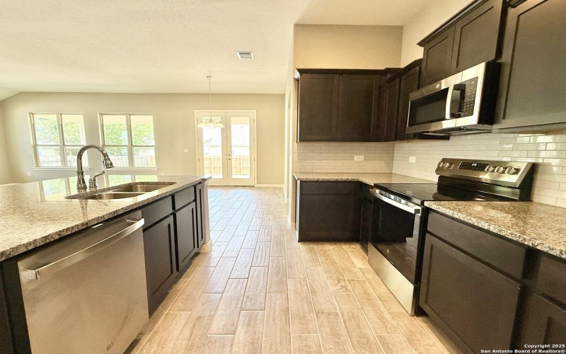 200 Valley Forge, Pleasanton, TX 78064, 4 Bedrooms Bedrooms, ,3 BathroomsBathrooms,Residential,For Sale,200 Valley Forge,0,1859702