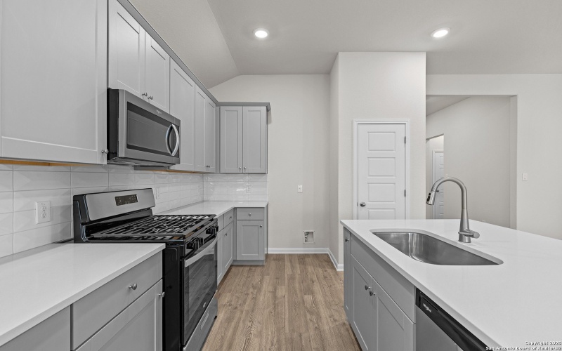 15556 Bonnethead Road, San Antonio, TX 78253-7208, 4 Bedrooms Bedrooms, ,2 BathroomsBathrooms,Residential,For Sale,15556 Bonnethead Road,0,1860114