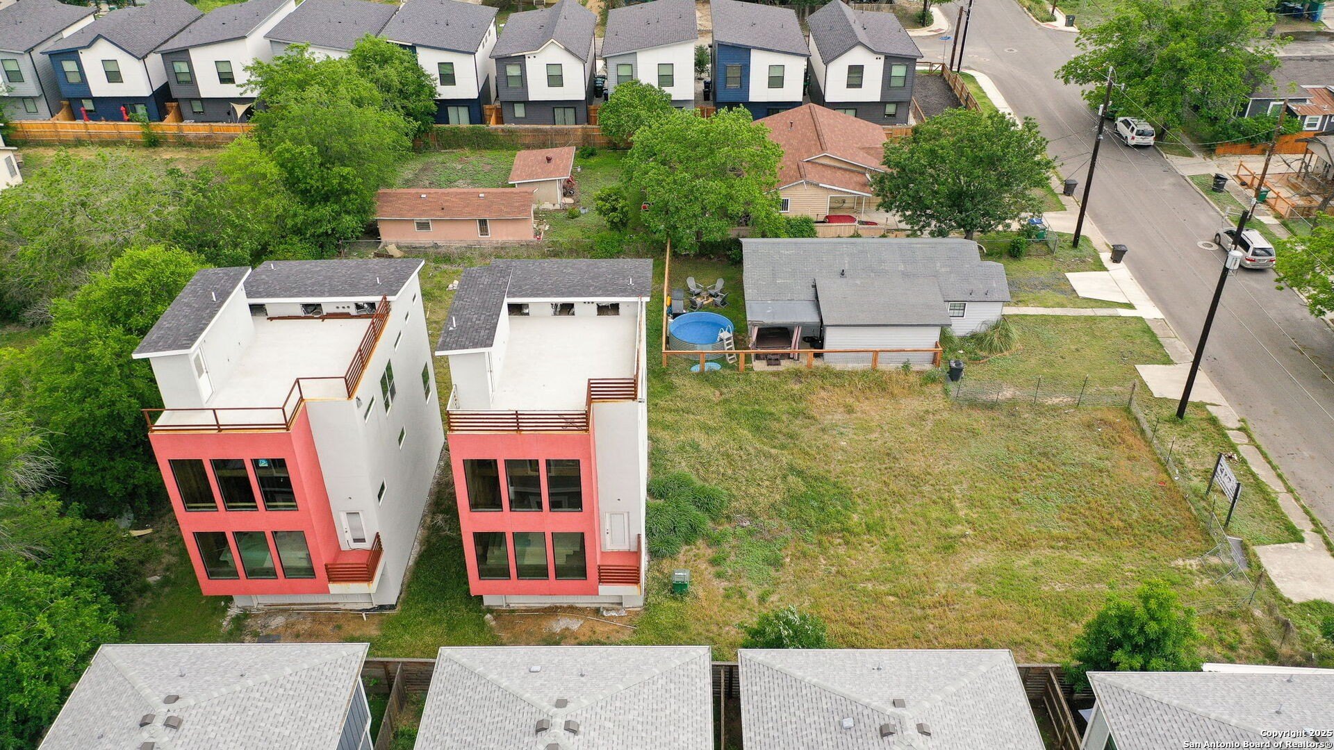 219 Utah St, San Antonio, TX 78210, ,Residential Multi Family,For Sale,219 Utah St,0,1861688