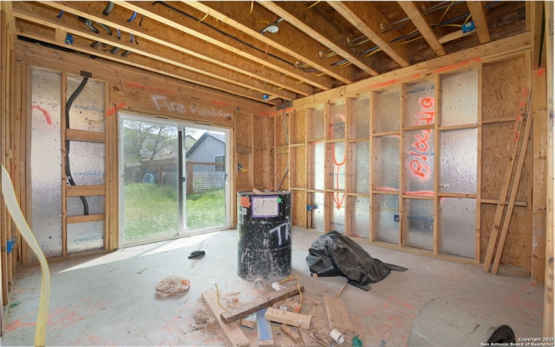 219 Utah St, San Antonio, TX 78210, ,Residential Multi Family,For Sale,219 Utah St,0,1861688