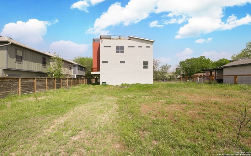219 Utah St, San Antonio, TX 78210, ,Residential Multi Family,For Sale,219 Utah St,0,1861688