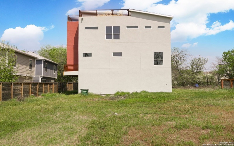 219 Utah St, San Antonio, TX 78210, ,Residential Multi Family,For Sale,219 Utah St,0,1861688