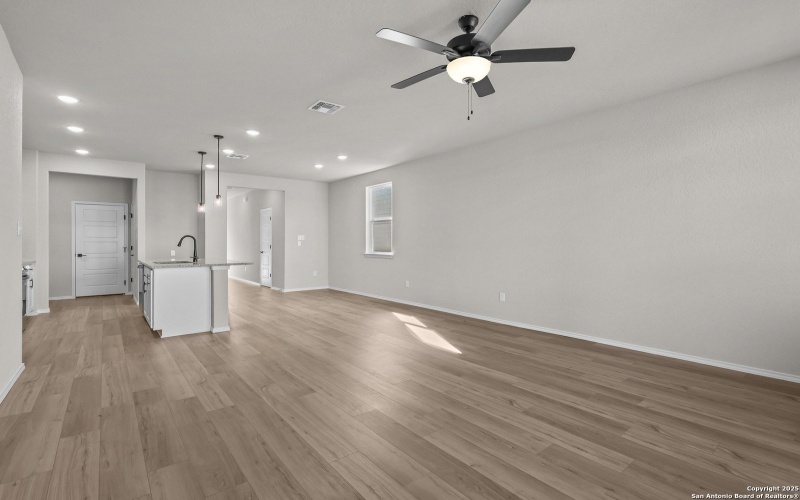 2523 Dry Moss Way, San Antonio, TX 78224, 5 Bedrooms Bedrooms, ,2 BathroomsBathrooms,Residential,For Sale,2523 Dry Moss Way,0,1862021