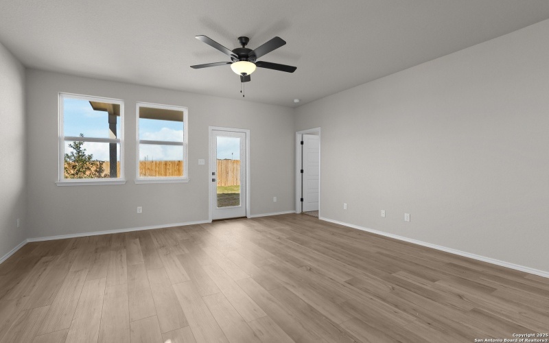 2523 Dry Moss Way, San Antonio, TX 78224, 5 Bedrooms Bedrooms, ,2 BathroomsBathrooms,Residential,For Sale,2523 Dry Moss Way,0,1862021